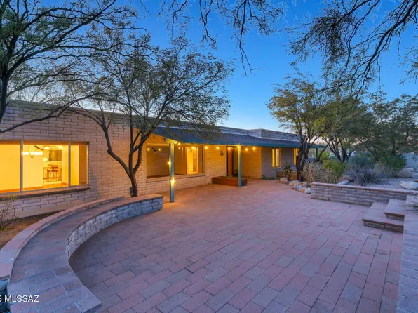 6821 N Skyway Dr, Tucson, AZ 85718