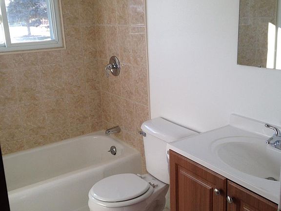 5th image of 26806 Wadsworth