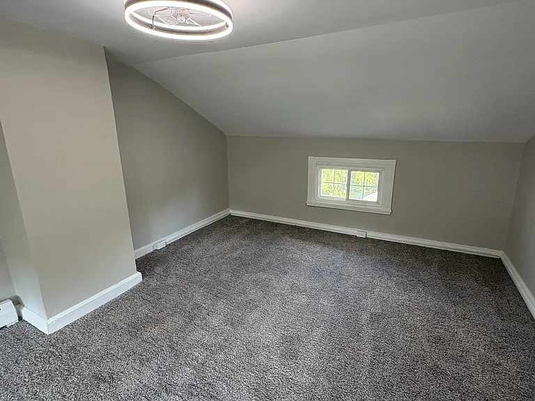 339 Old Stone House Rd S — Photo 10