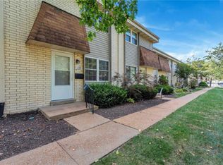 135 Shadalane Walk, Ballwin, MO