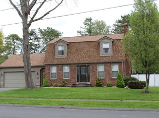 143 Sesame Dr, Chicopee, MA 01020