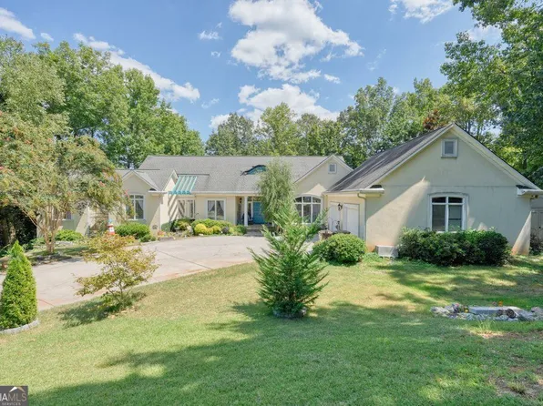 21 Rocky Cir NE, White, GA 30184