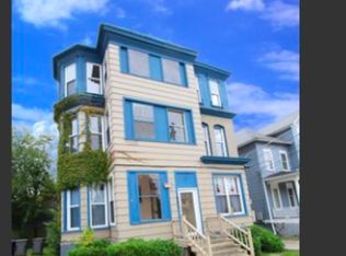 292 Villa St APT 5, Elgin, IL 60120