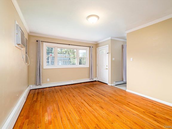 3rd image of 9 Robinson Drive