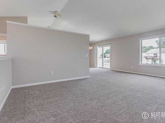 3rd image of 11898 Barkton Dr