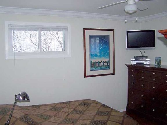 5th image of 68 Sandbury Dr