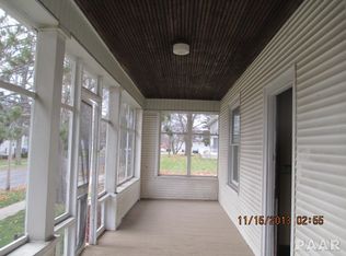 300 E 5th St, Mackinaw, IL