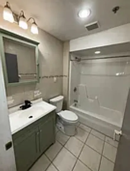 208 W Genesee St #4 — Photo 8