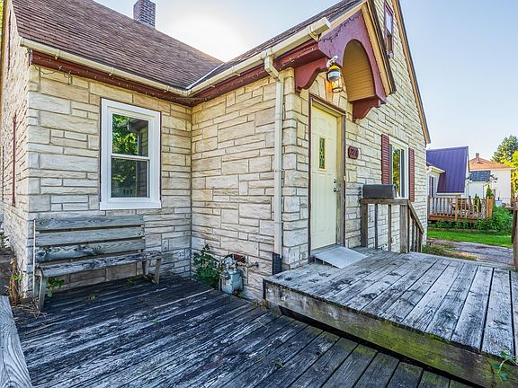 5th image of 2858 Isabella St