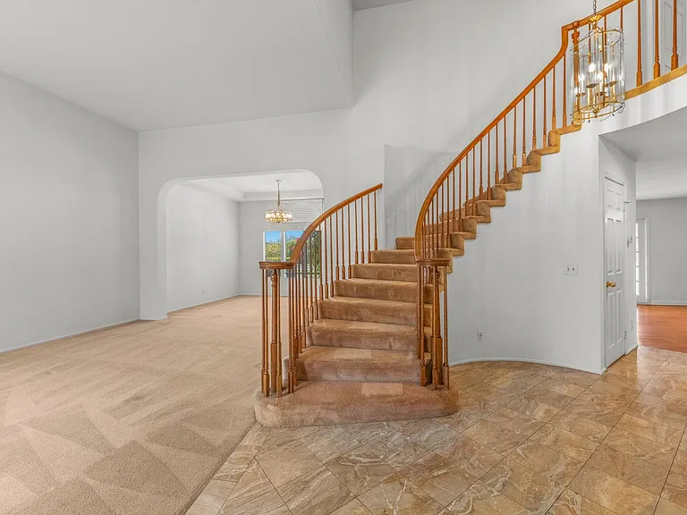 848 Devore Ave — Photo 11