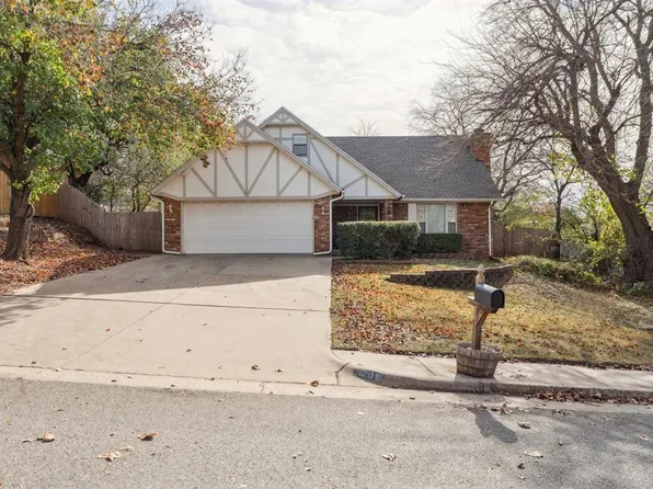 1208 Cedar Ridge Rd, Edmond, OK 73013
