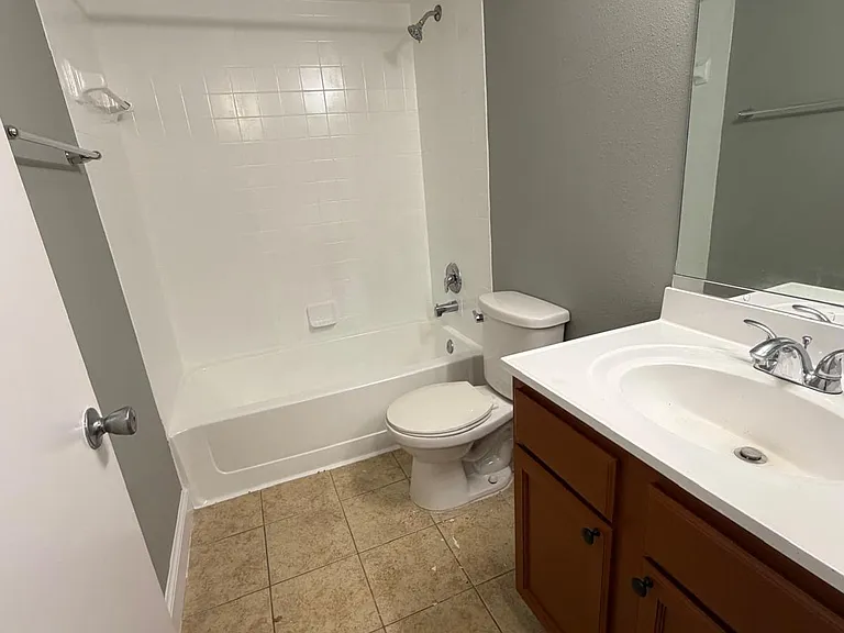 7670 Westwood Dr #715 — Photo 11