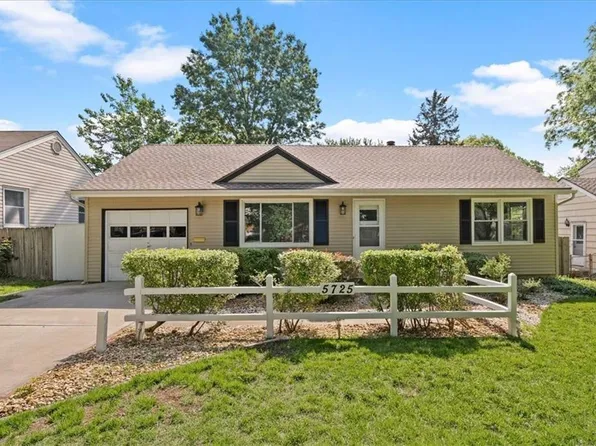 5725 Dearborn St, Mission, KS 66202