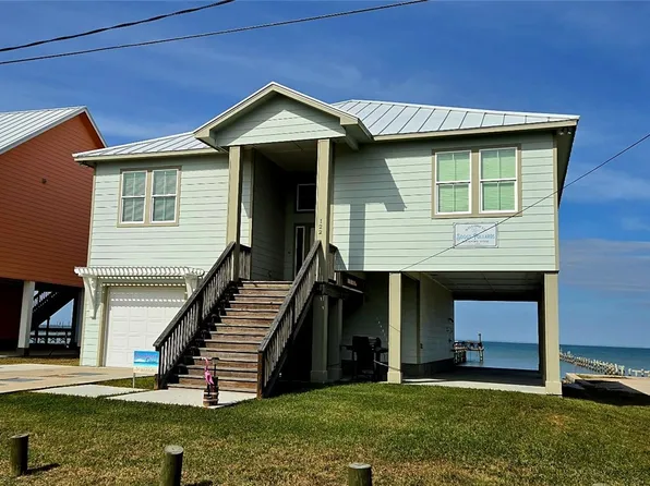 122 Ridge Harbor Dr, Rockport, TX 78382