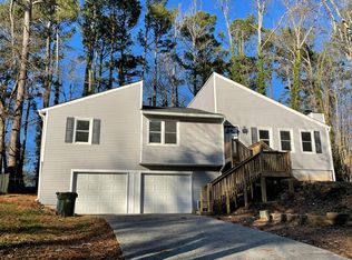 7090 Stone Wood Dr NW, Kennesaw, GA 30152