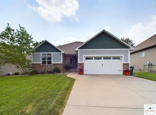 630 Oakmont Dr, Warrensburg, MO 64093