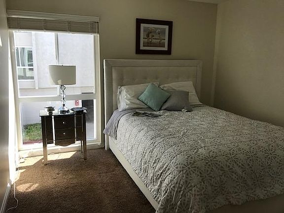 Guest bedroom