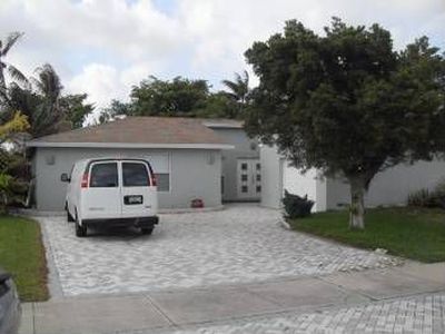 4093 NW 1st Pl, Deerfield Beach, FL, 33442