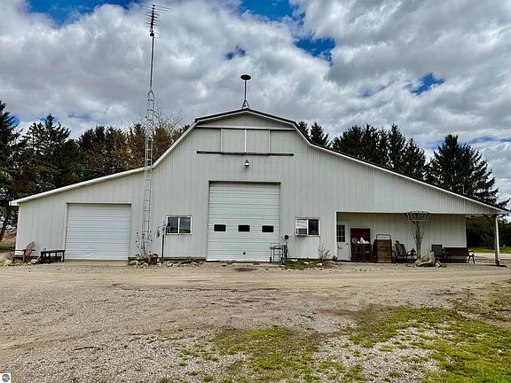 4th image of 2298 W Hayes Rd