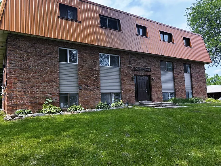 4650 Capital Ave SW #6 — Photo 1