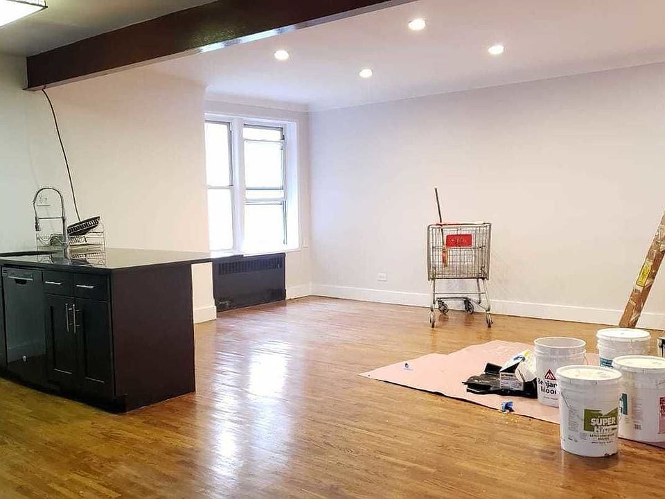 1st image of 2200 Ocean Ave #1I