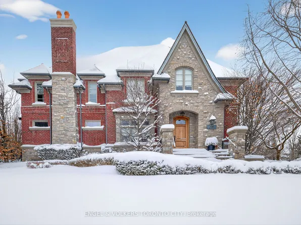 28 Long Hill Dr, Richmond Hill, ON L4E 3M5