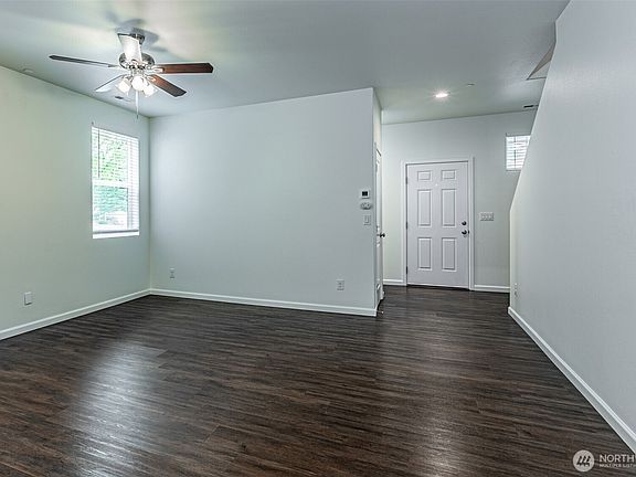 5th image of 1701 Butler Court NW