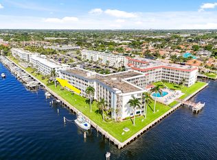 104 Paradise Harbour Blvd APT 215, North Palm Beach, FL 33408