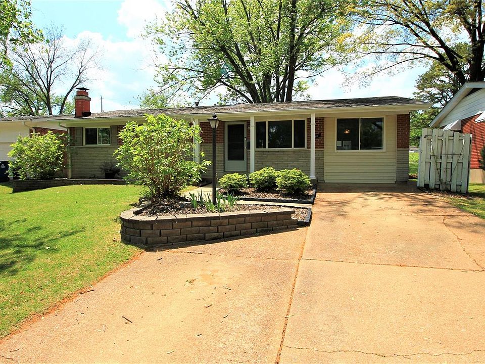 1st image of 580 Clager Dr
