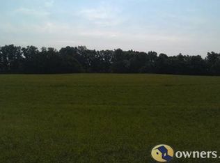 127 Bowerman Rd, Farmington, NY 14425