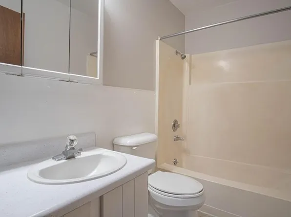 315 E Oak St #2, Edgar, WI 54426