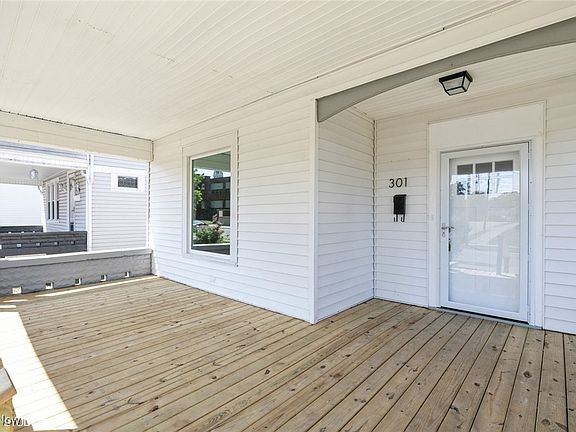 3rd image of 301 N 7th St