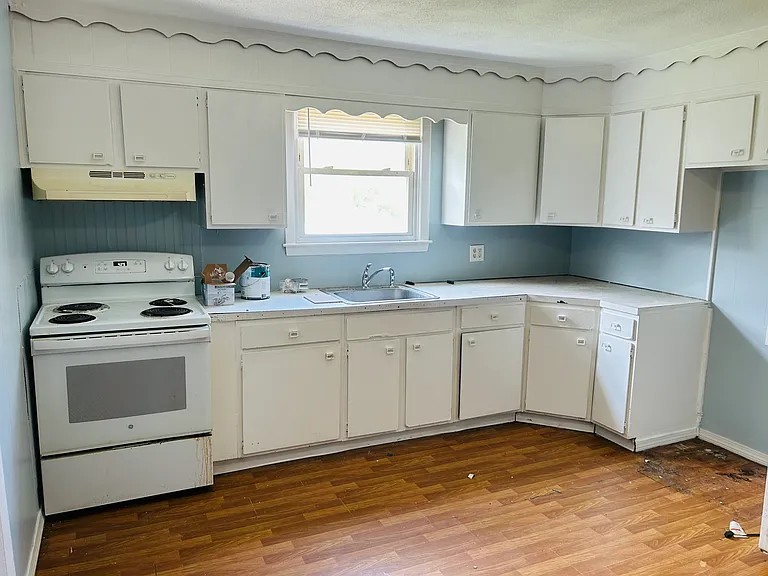 44 Barbara St #1L — Photo 4