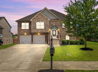 1711 Cabana Dr, Clarksville, TN 37042