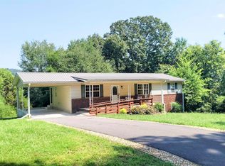 1903 Prestwood Ave NW, Fort Payne, AL 35967