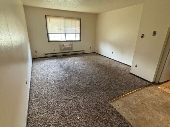 919 Gould St APT 8