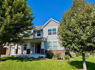 15290 Eagle Bay Way, Apple Valley, MN 55124