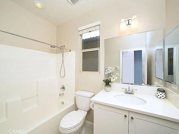 2nd image of 10268 Jasmine Ct