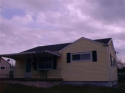 2nd image of 384 Murchison Ln