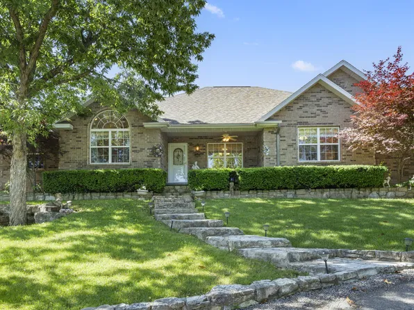 1977 Graham Clark Drive, Hollister, MO 65672