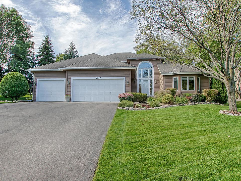 1st image of 1617 Woodstone Dr