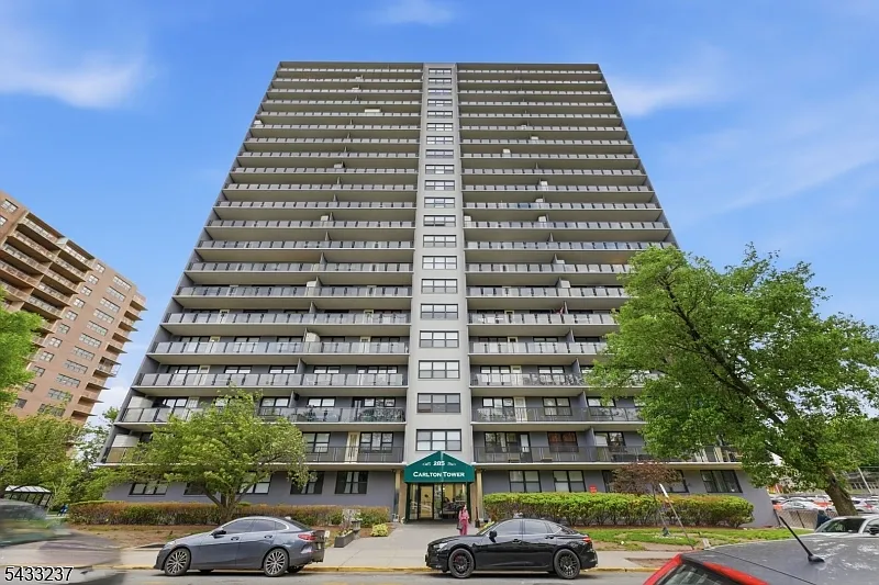 Building Photo - 285 Aycrigg Ave #4J