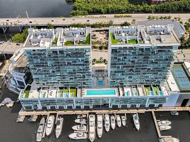 400 Sunny Isles Blvd #2021 — Photo 52