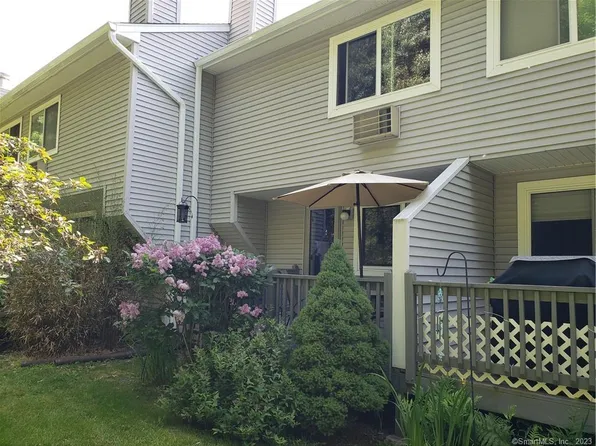 5 Chelsea Lane #5, East Granby, CT 06026