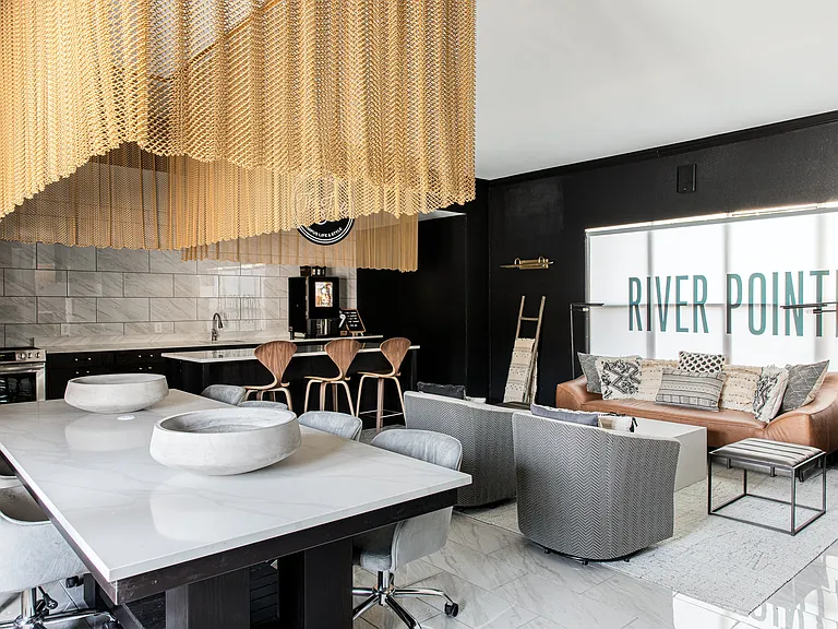 River Pointe Apartments — Photo 23