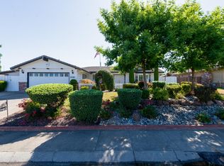 2040 Linden Grove Way, Carmichael, CA 95608