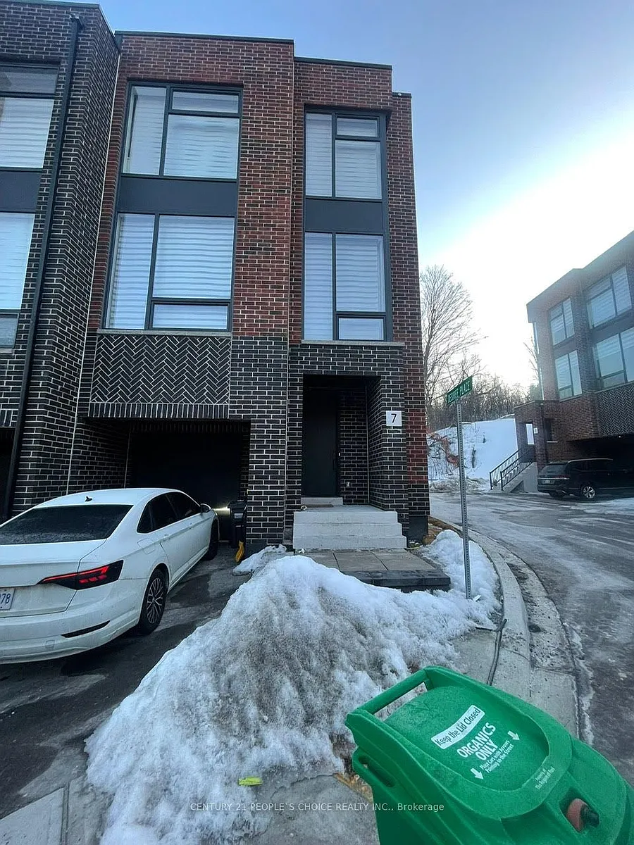 Photo 1 of 22 - 7 Wylie St - Caledon, ON Primary Photo - 7 Wylie St
