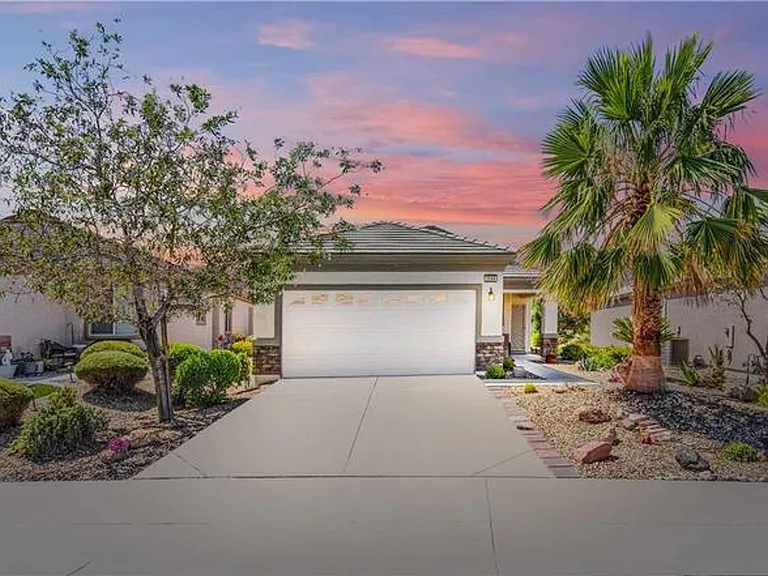 2509 Jade Sky St — Photo 2
