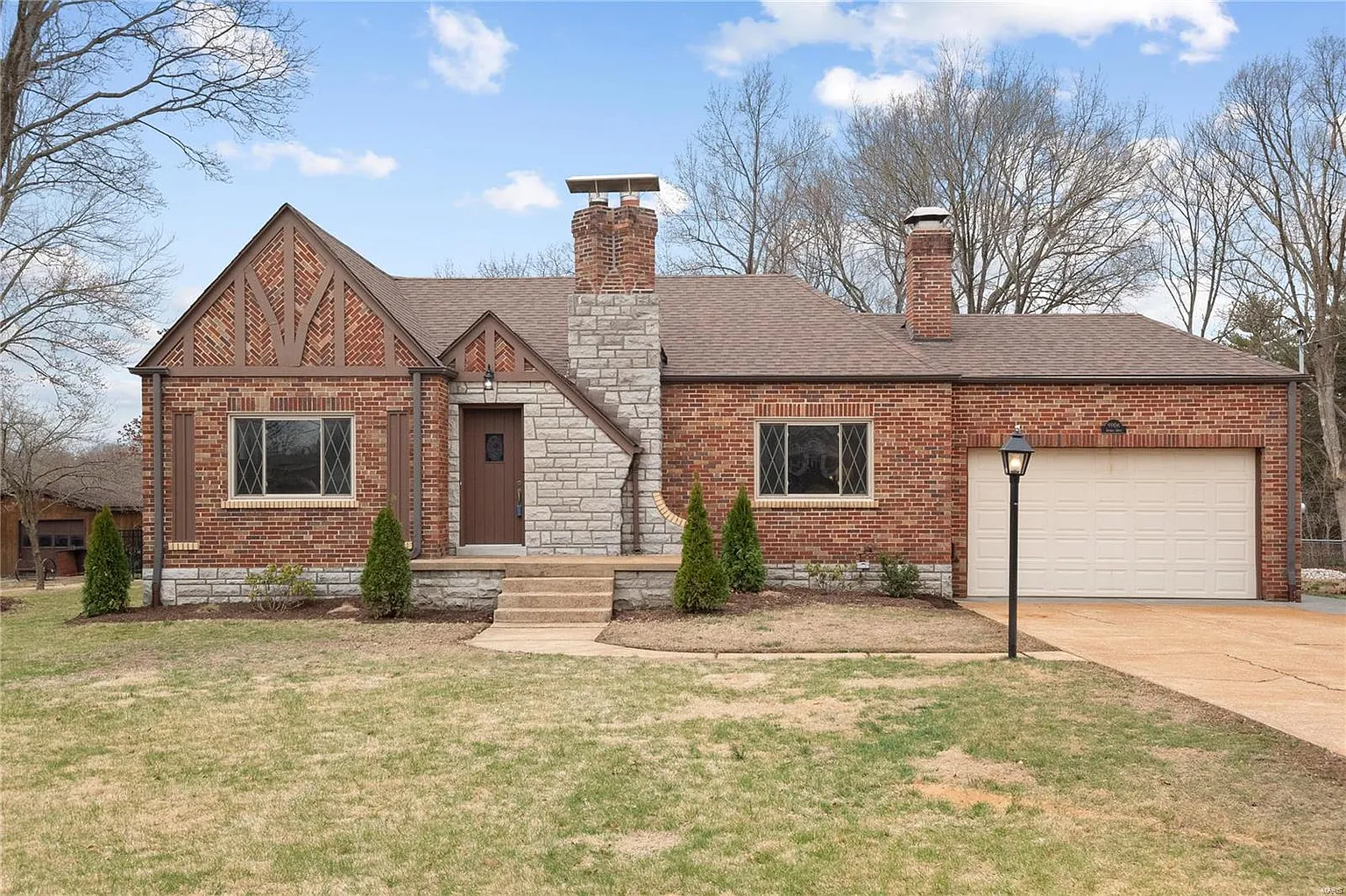 9906 Juengel Dr photo 1