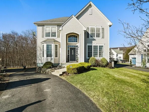 10 Waverly Court, Highland Mills, NY 10930